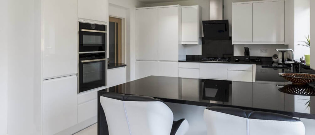 Quartz Worktops 101 A Buyer's Guide to Style and Durability